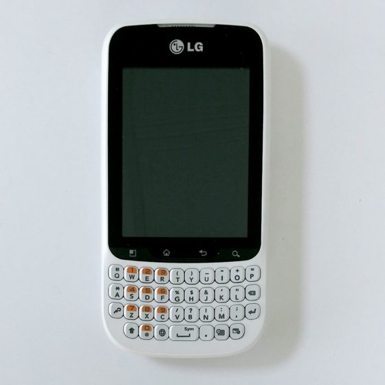 LG Optimus Pro C660 (5)