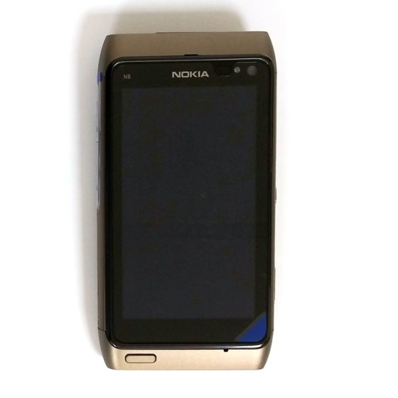 Nokia N8 (8)