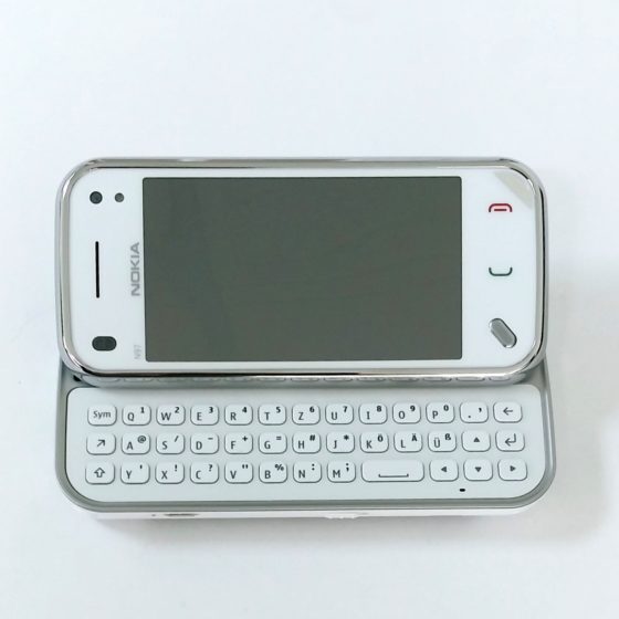 Nokia N97 Mini (3)