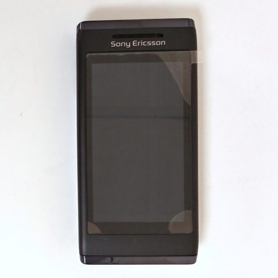 Sony Ericsson Aino Black (2)